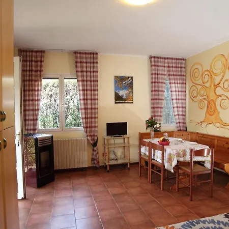 Casa Vacanze Mariatua Tatil Evi *