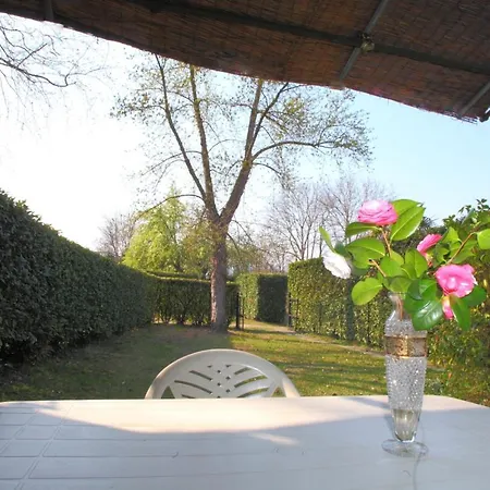 Holiday home Casa Vacanze Mariatua Arona